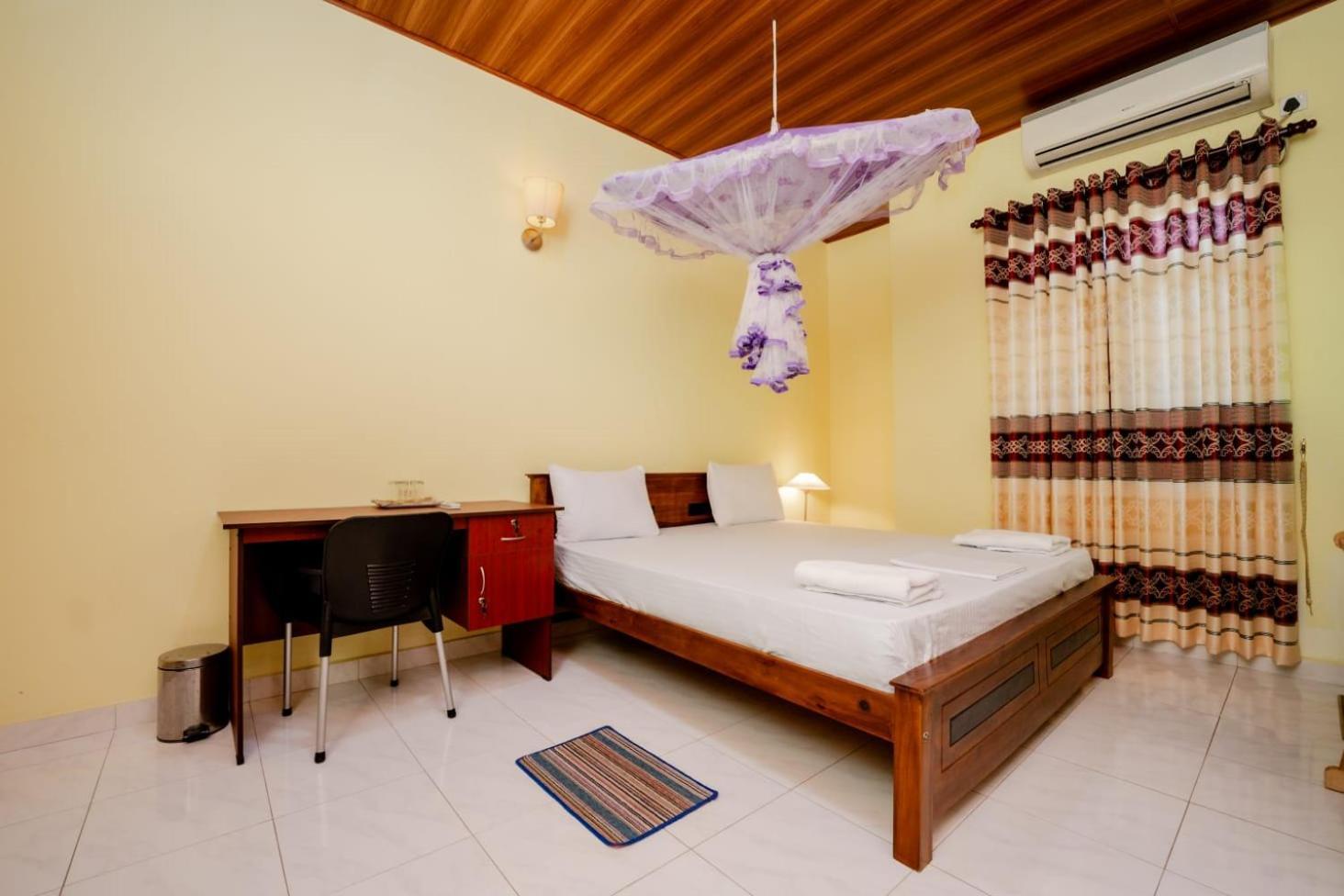 Suwani Pinnawala Homestay Eksteriør bilde