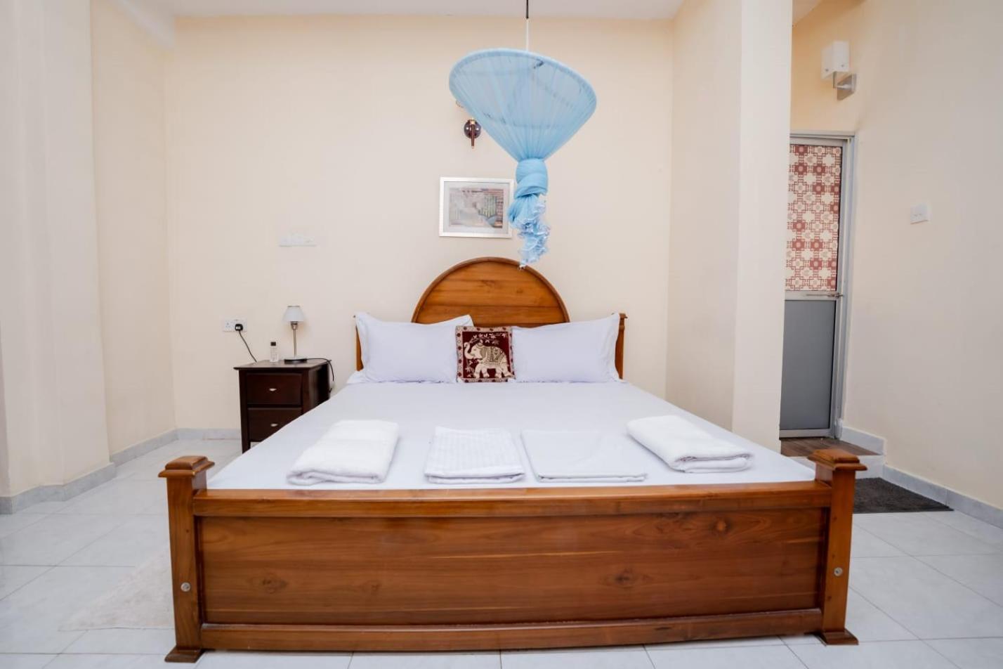 Suwani Pinnawala Homestay Eksteriør bilde