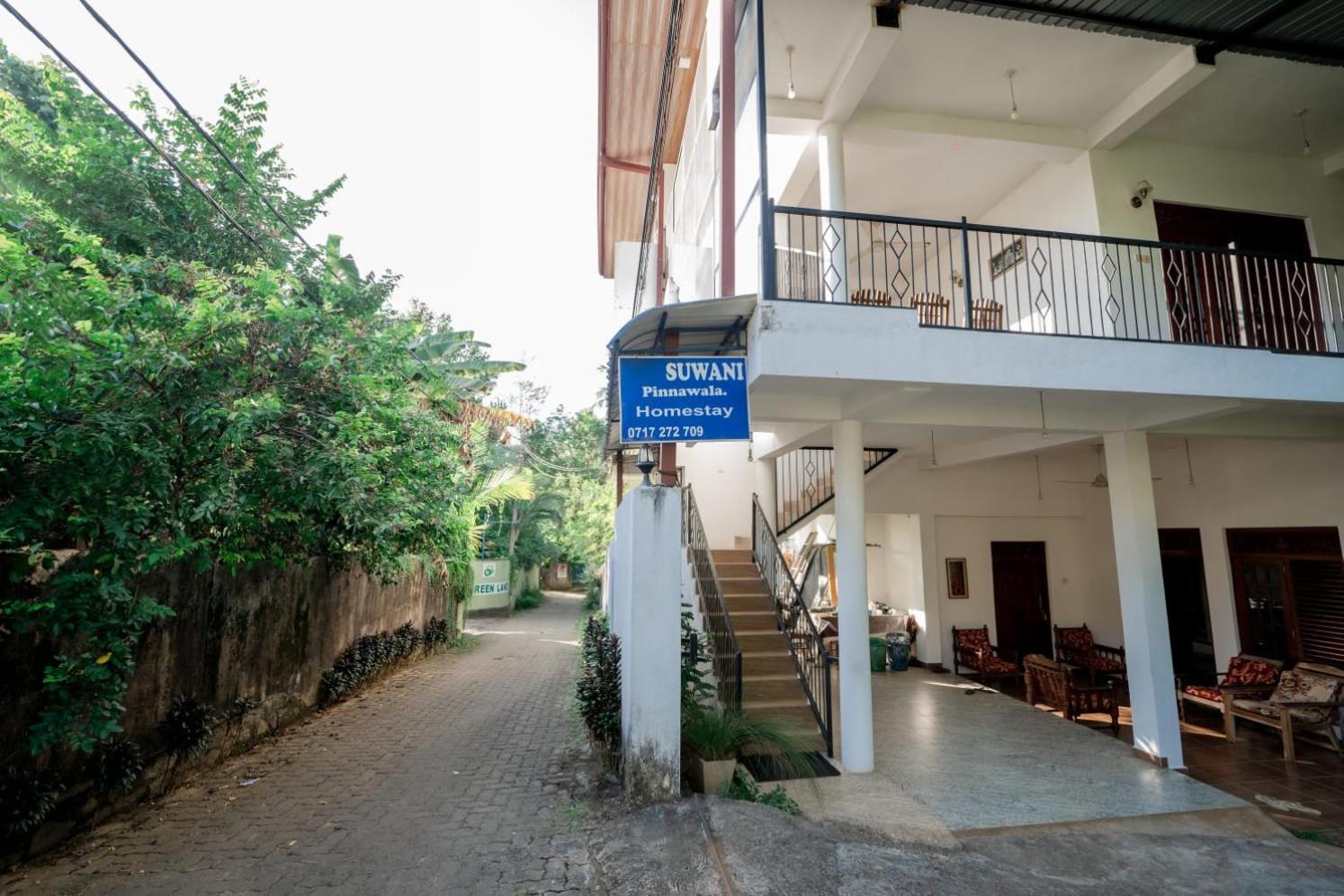 Suwani Pinnawala Homestay Eksteriør bilde